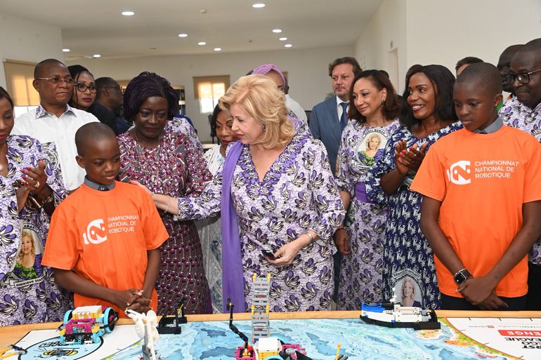 cote-d’ivoire-:-l’ia-des-la-classe-de-6ᵉ-au-lycee-d’excellence-dominique-ouattara 