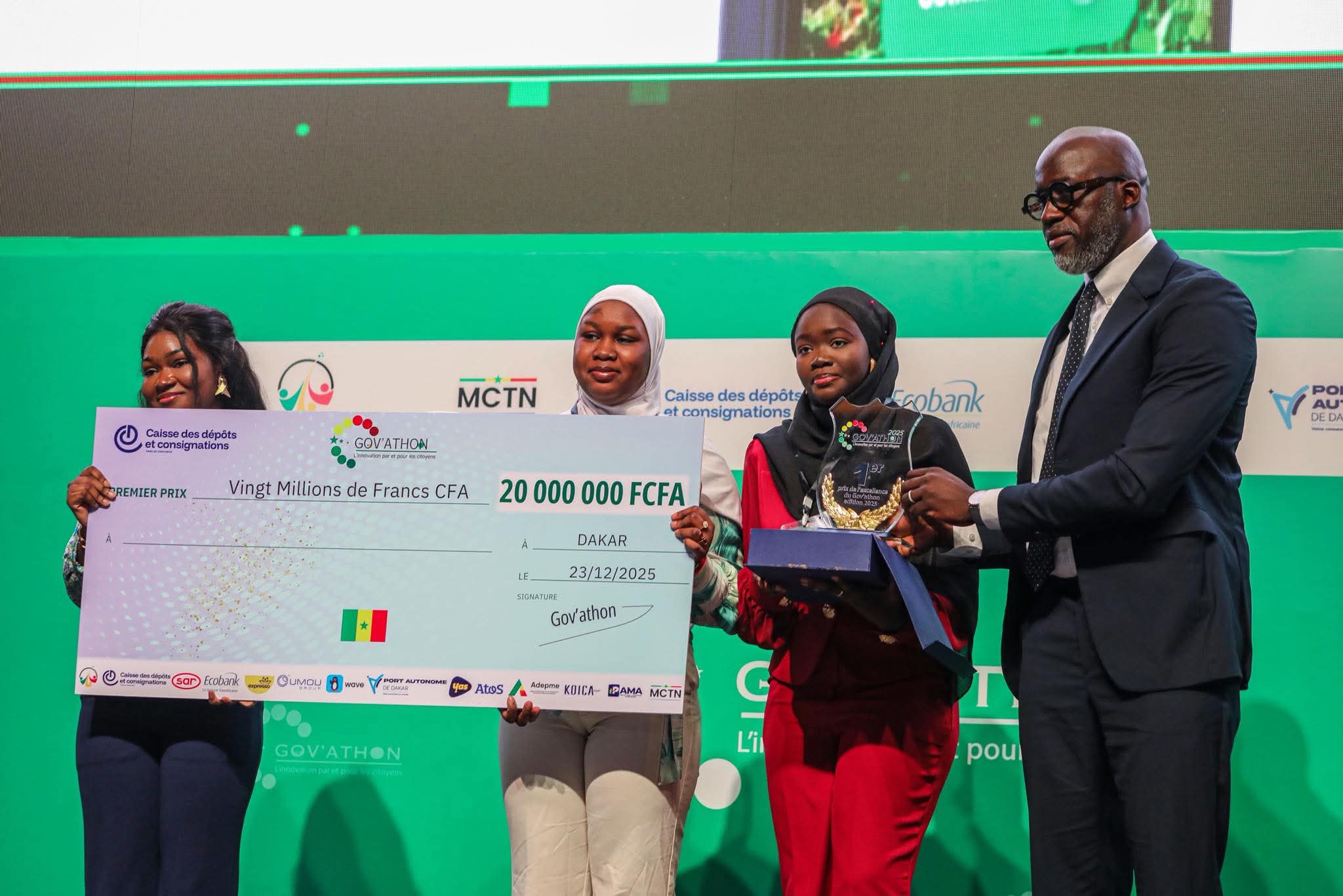 gov’athon-2025/senegal-:-la-startup-agridatagov-recoit-le-1ᵉʳ-prix-et-20-millions-de-fcfa gov’athon-2025/senegal-:-la-startup-agridatagov-recoit-le-1ᵉʳ-prix-et-20-millions-de-fcfa