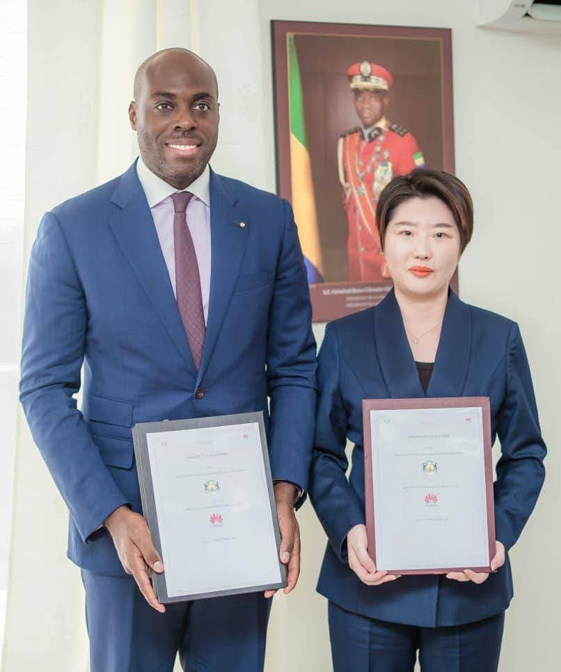 gabon:-accord-entre-le-gouvernement-et-huawei-technologies-sur-la-transformation-numerique-nationale