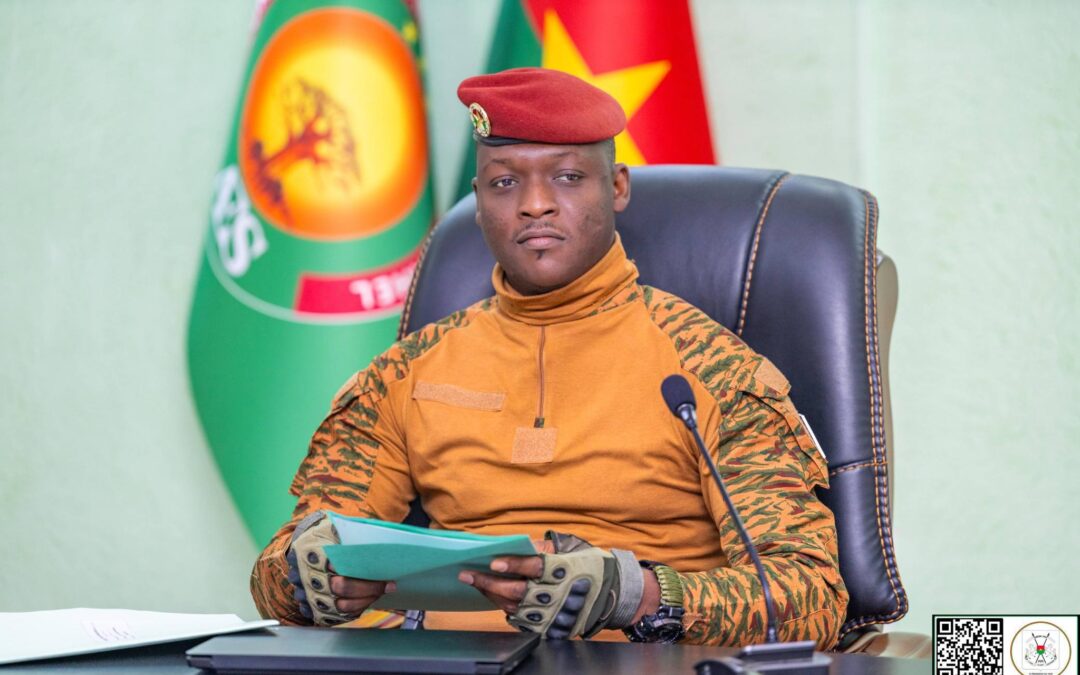 Burkina Faso : l’État impose aux géants télécoms de bâtir localement, au risque de peser sur l’investissement numérique