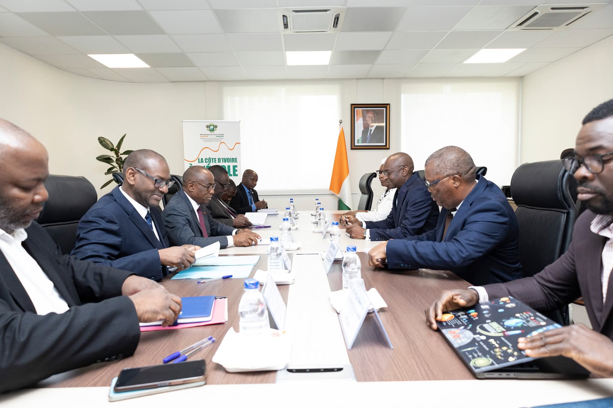 cote-d’ivoire-:-2-projets-pour-digitaliser-le-systeme-educatif-sur-la-table-des-autorites cote-d’ivoire-:-2-projets-pour-digitaliser-le-systeme-educatif-sur-la-table-des-autorites