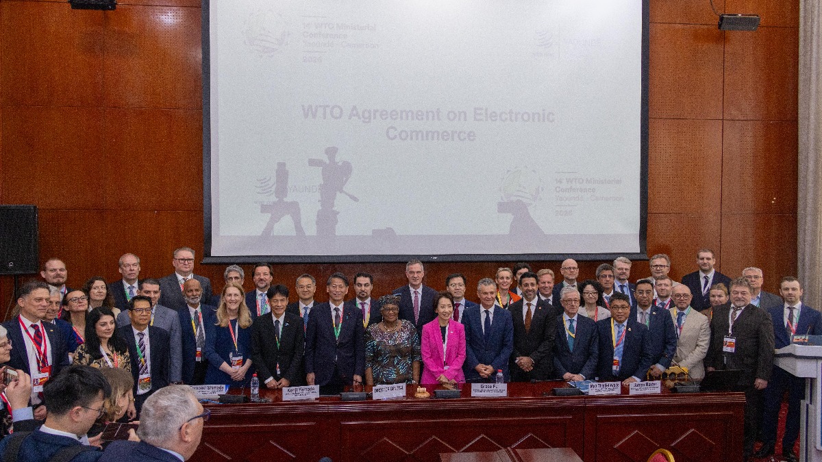 accord-historique-a-yaounde-:-l’omc-pose-les-fondations-de-la-revolution-du-commerce-electronique-–-decryptage-des-chiffres-cles-et-des-piliers-du-nouvel-ordre-numerique-mondial