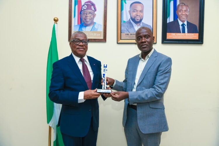 telecoms-:-le-cameroun-s’inspire-du-modele-nigerian-pour-moderniser-sa-regulation-numerique